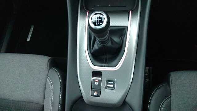 Nissan Qashqai 1.3 DiG-T MH N-Connecta 5dr