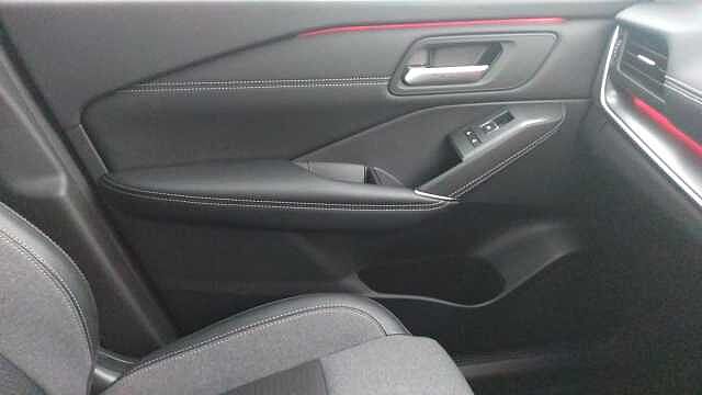 Nissan Qashqai 1.3 DiG-T MH N-Connecta 5dr