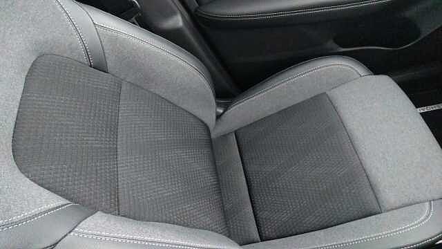 Nissan Qashqai 1.3 DiG-T MH N-Connecta 5dr