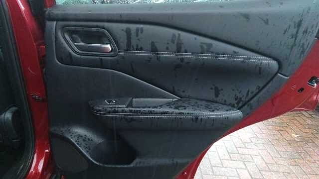 Nissan Qashqai 1.3 DiG-T MH N-Connecta 5dr