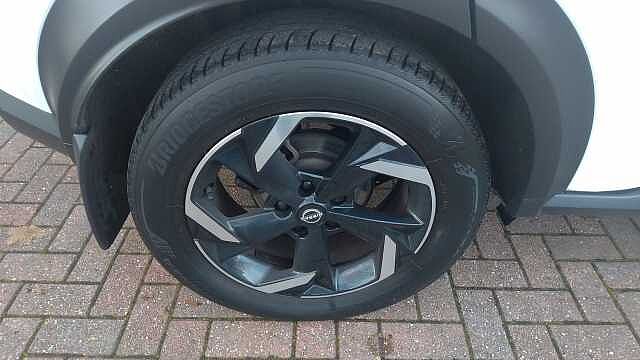 Nissan Juke 1.0 DiG-T 114 N-Connecta 5dr DCT