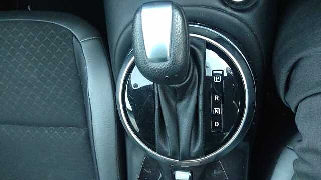 Nissan Juke 1.0 DiG-T 114 N-Connecta 5dr DCT