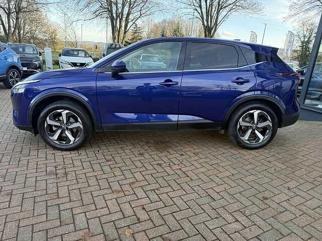 Nissan Qashqai 1.3 DiG-T MH N-Connecta 5dr