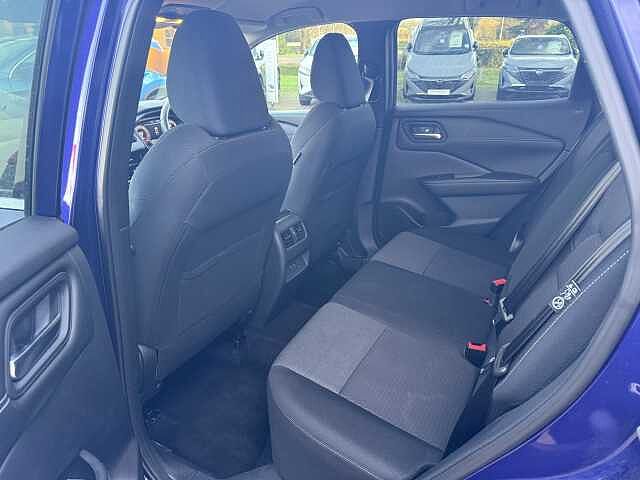 Nissan Qashqai 1.3 DiG-T MH N-Connecta 5dr