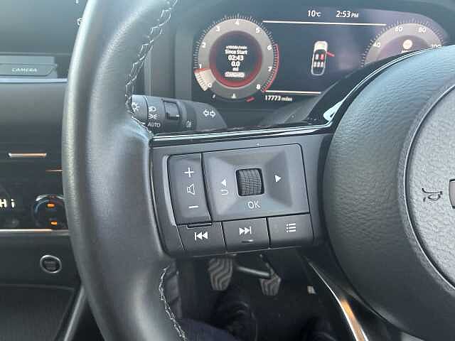 Nissan Qashqai 1.3 DiG-T MH N-Connecta 5dr