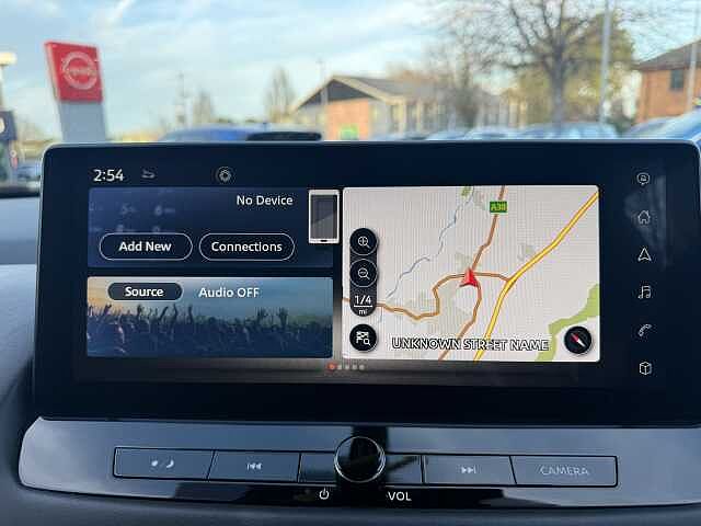 Nissan Qashqai 1.3 DiG-T MH N-Connecta 5dr