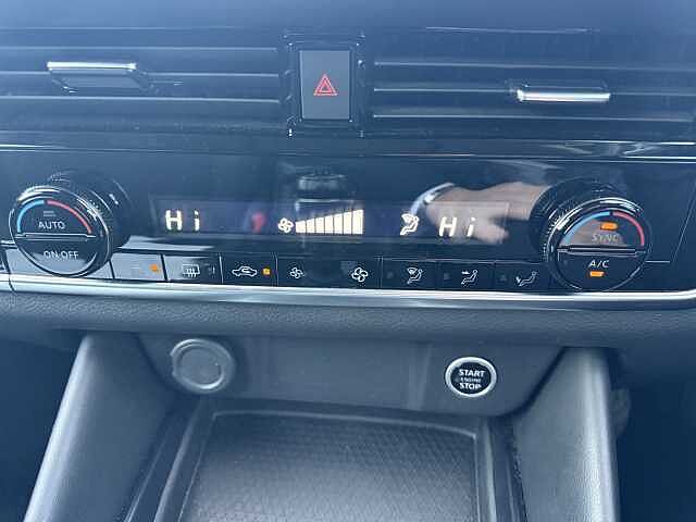 Nissan Qashqai 1.3 DiG-T MH N-Connecta 5dr