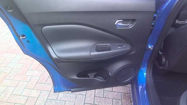 Nissan Juke 1.0 DiG-T N-Connecta 5dr DCT