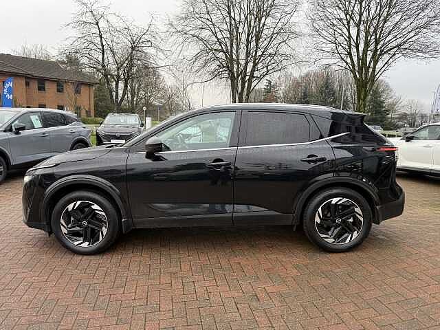 Nissan Qashqai 1.3 DiG-T MH N-Connecta 5dr
