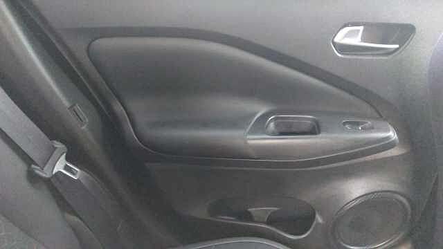 Nissan Juke 1.0 DiG-T 114 N-Connecta 5dr