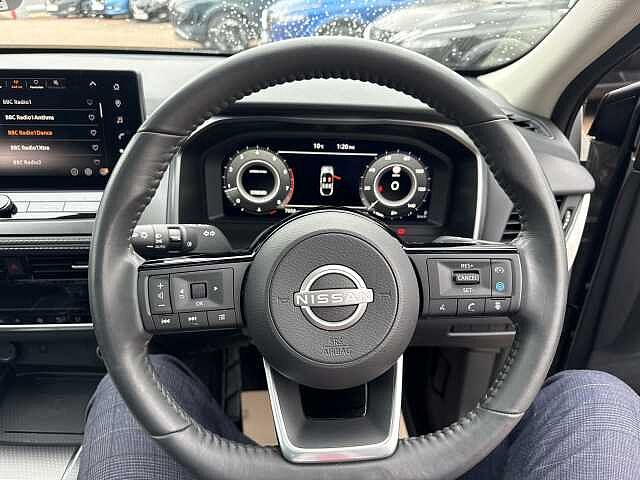 Nissan Qashqai 1.3 DiG-T MH N-Connecta 5dr