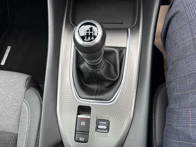 Nissan Qashqai 1.3 DiG-T MH N-Connecta 5dr