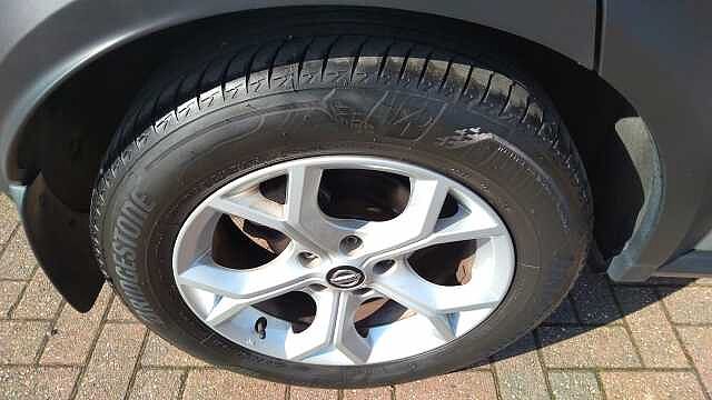 Nissan Juke 1.0 DiG-T 114 N-Connecta 5dr