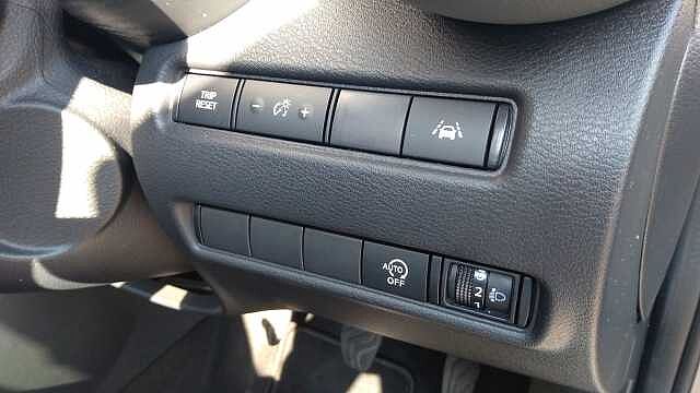 Nissan Juke 1.0 DiG-T 114 N-Connecta 5dr