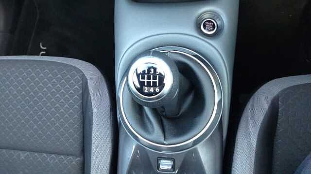 Nissan Juke 1.0 DiG-T 114 N-Connecta 5dr