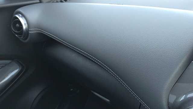 Nissan Juke 1.0 DiG-T 114 N-Connecta 5dr