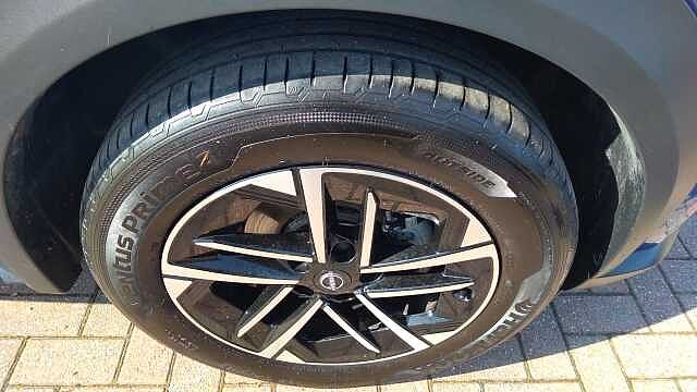 Nissan Juke 1.0 DiG-T N-Connecta 5dr