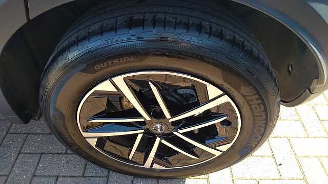 Nissan Juke 1.0 DiG-T N-Connecta 5dr