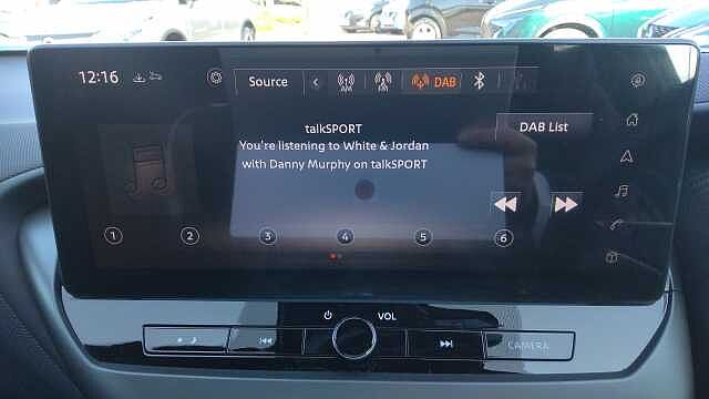 Nissan Juke 1.0 DiG-T N-Connecta 5dr