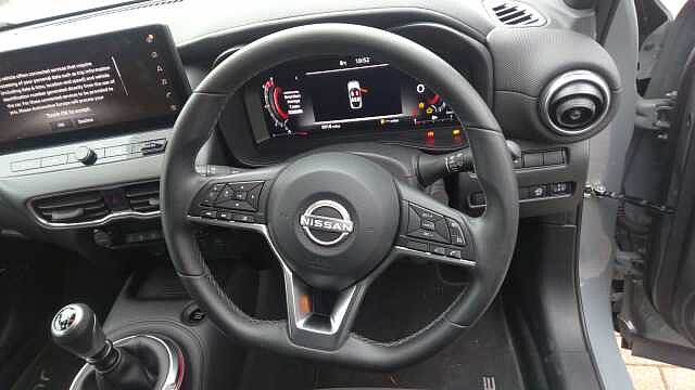 Nissan Juke 1.0 DiG-T N-Connecta 5dr