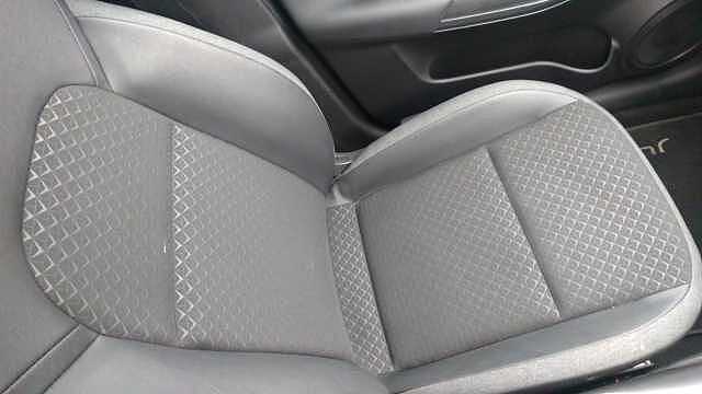 Nissan Juke 1.0 DiG-T N-Connecta 5dr