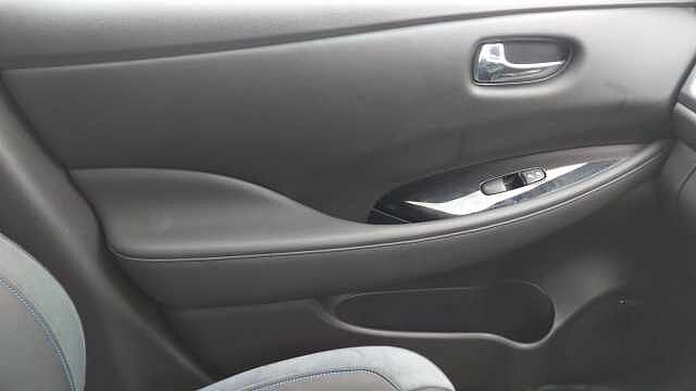Nissan Leaf 110kW Tekna 39kWh 5dr Auto