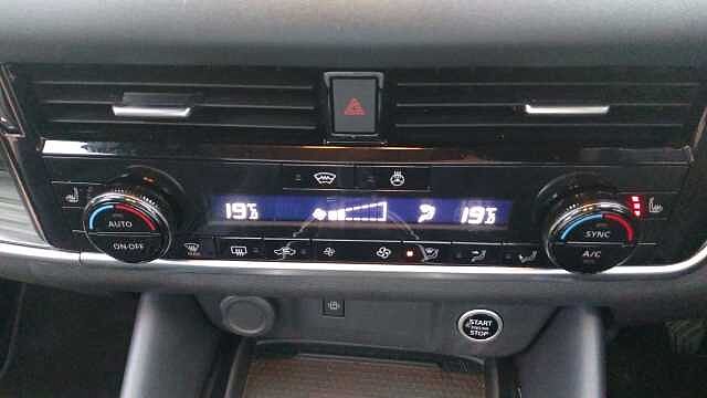 Nissan Qashqai 1.3 DiG-T MH Tekna 5dr