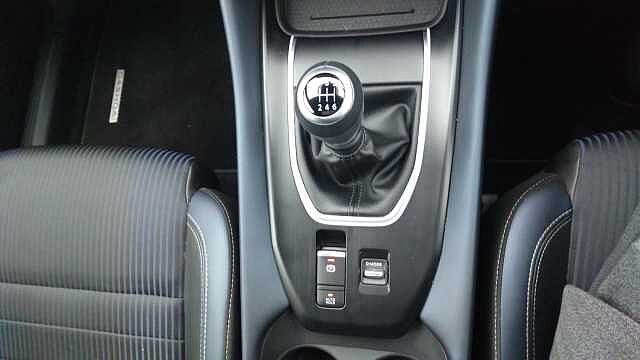 Nissan Qashqai 1.3 DiG-T MH Tekna 5dr