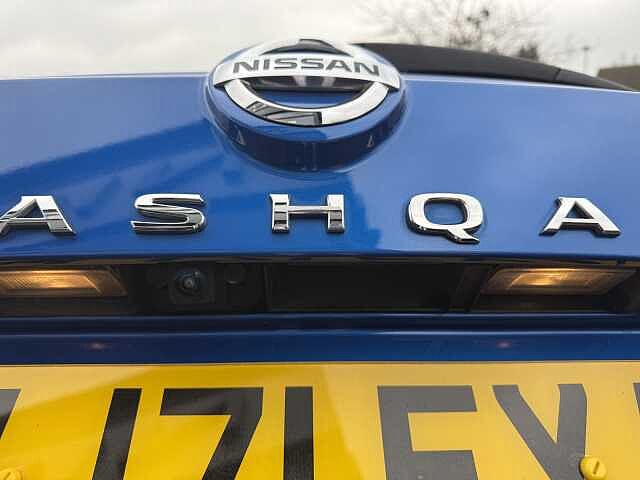 Nissan Qashqai 1.3 DiG-T MH Premiere Edition 5dr