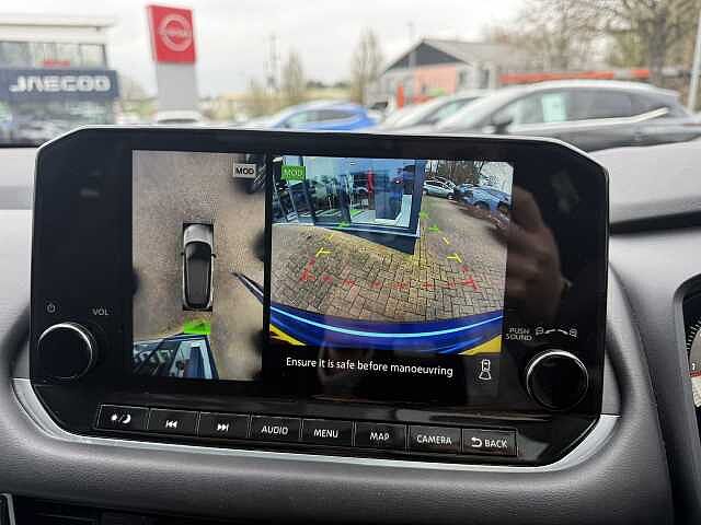 Nissan Qashqai 1.3 DiG-T MH Premiere Edition 5dr