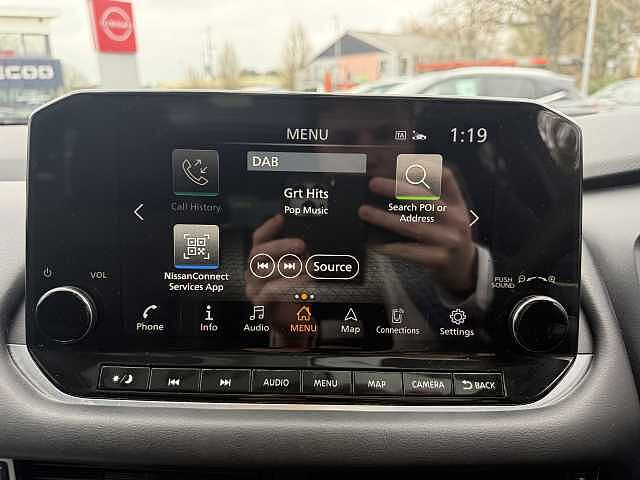 Nissan Qashqai 1.3 DiG-T MH Premiere Edition 5dr