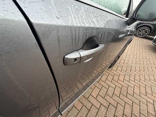 Nissan Qashqai 1.3 DiG-T MH Tekna 5dr