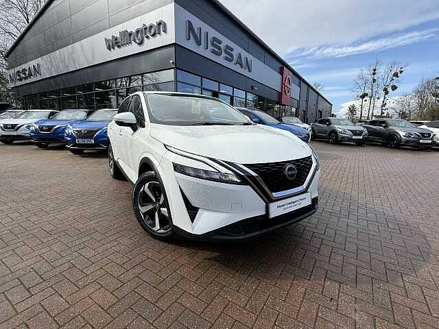 Nissan Qashqai 1.3 DiG-T MH 158 N-Connecta 5dr