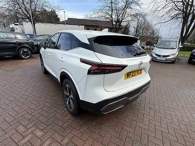 Nissan Qashqai 1.3 DiG-T MH 158 N-Connecta 5dr