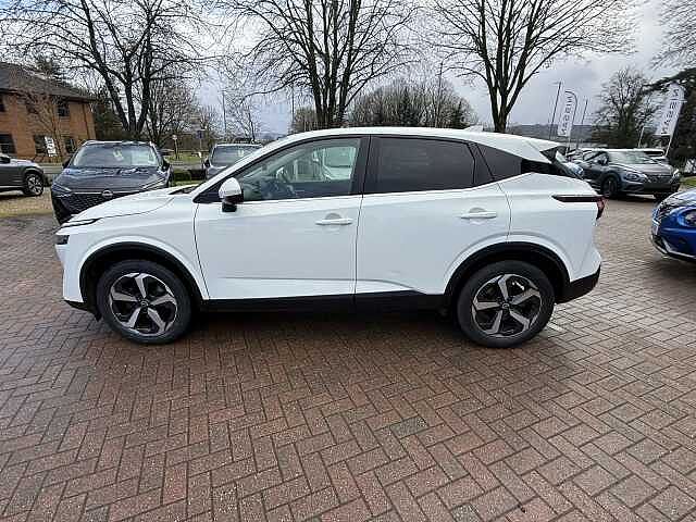 Nissan Qashqai 1.3 DiG-T MH 158 N-Connecta 5dr