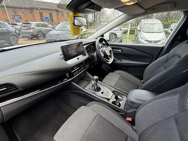 Nissan Qashqai 1.3 DiG-T MH 158 N-Connecta 5dr