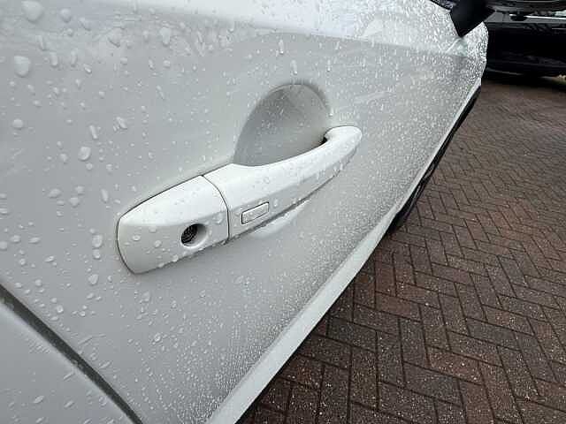 Nissan Qashqai 1.3 DiG-T MH 158 N-Connecta 5dr