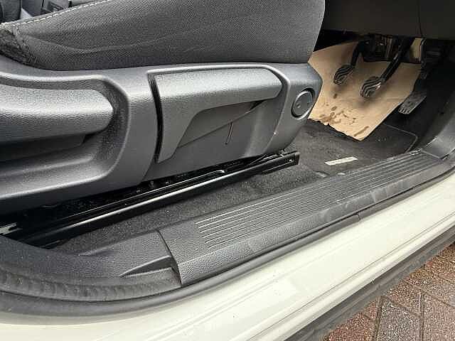 Nissan Qashqai 1.3 DiG-T MH 158 N-Connecta 5dr