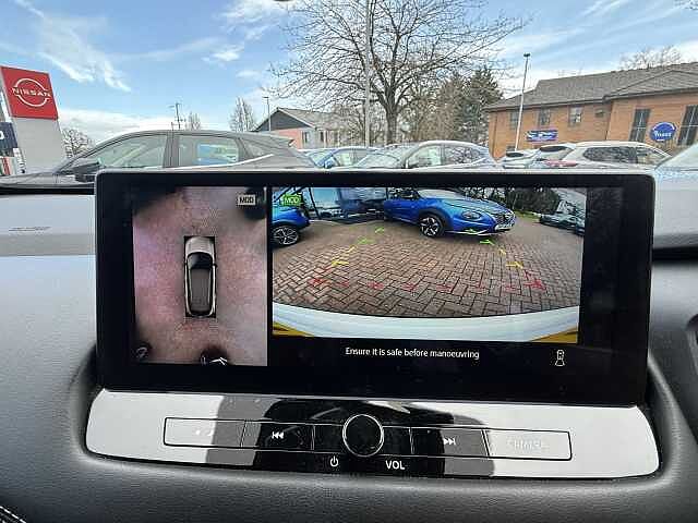 Nissan Qashqai 1.3 DiG-T MH 158 N-Connecta 5dr