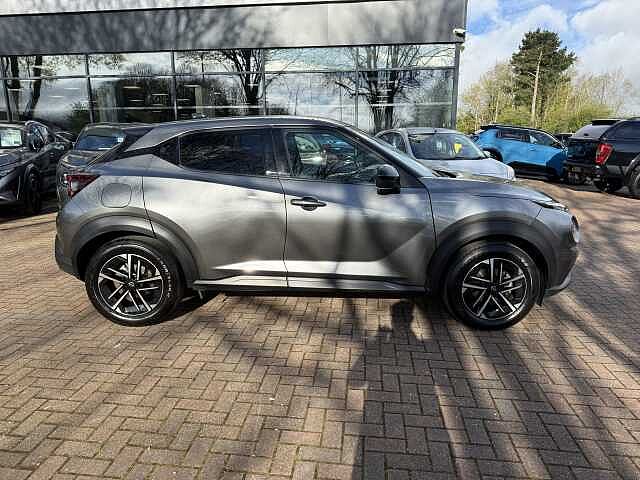 Nissan Juke 1.6 Hybrid N-Connecta 5dr Auto
