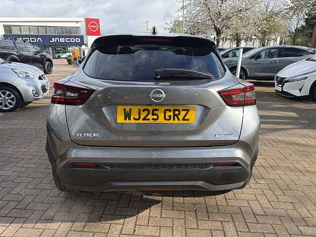 Nissan Juke 1.6 Hybrid N-Connecta 5dr Auto