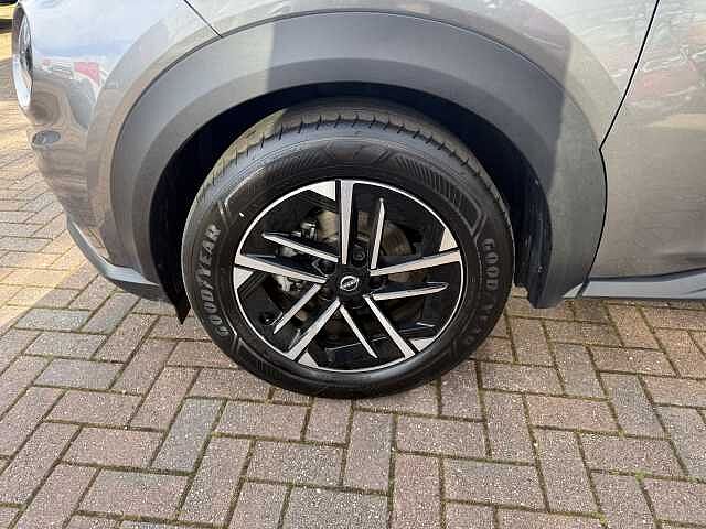 Nissan Juke 1.6 Hybrid N-Connecta 5dr Auto
