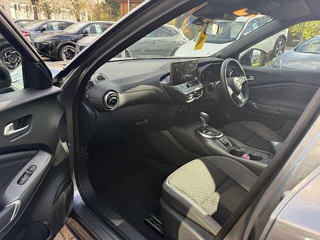 Nissan Juke 1.6 Hybrid N-Connecta 5dr Auto
