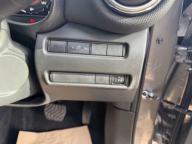 Nissan Juke 1.6 Hybrid N-Connecta 5dr Auto