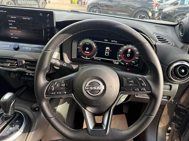 Nissan Juke 1.6 Hybrid N-Connecta 5dr Auto