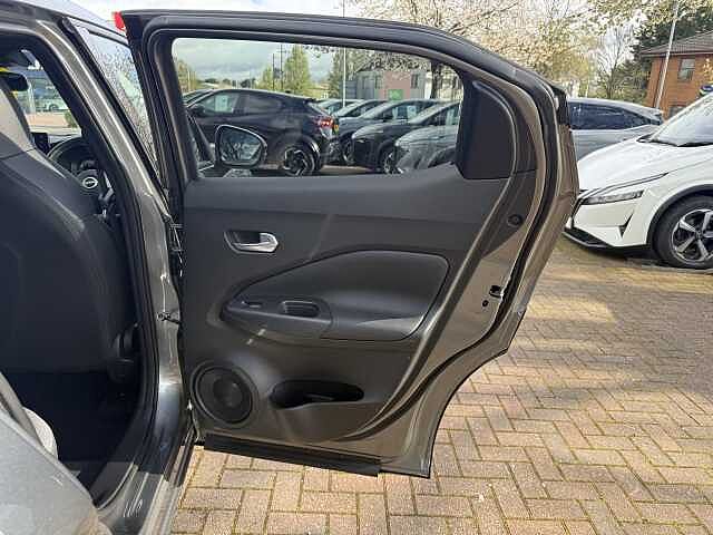 Nissan Juke 1.6 Hybrid N-Connecta 5dr Auto