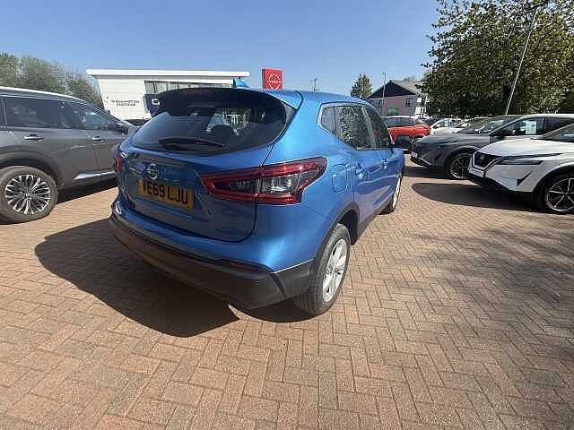 Nissan Qashqai 1.3 DiG-T Acenta Premium 5dr