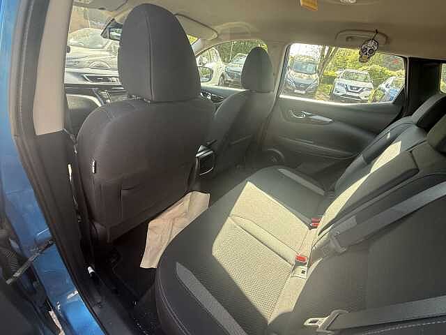 Nissan Qashqai 1.3 DiG-T Acenta Premium 5dr