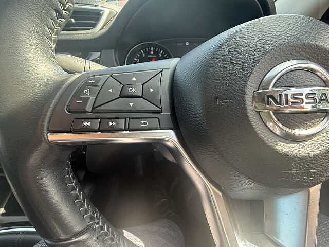 Nissan Qashqai 1.3 DiG-T Acenta Premium 5dr