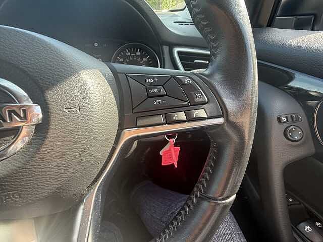 Nissan Qashqai 1.3 DiG-T Acenta Premium 5dr